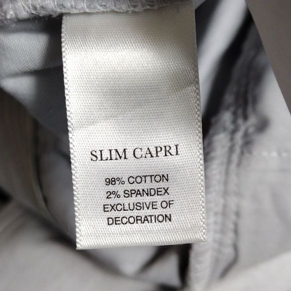 WHBM Button Hem Slim Capri Inseam 23" - Picture 12 of 14